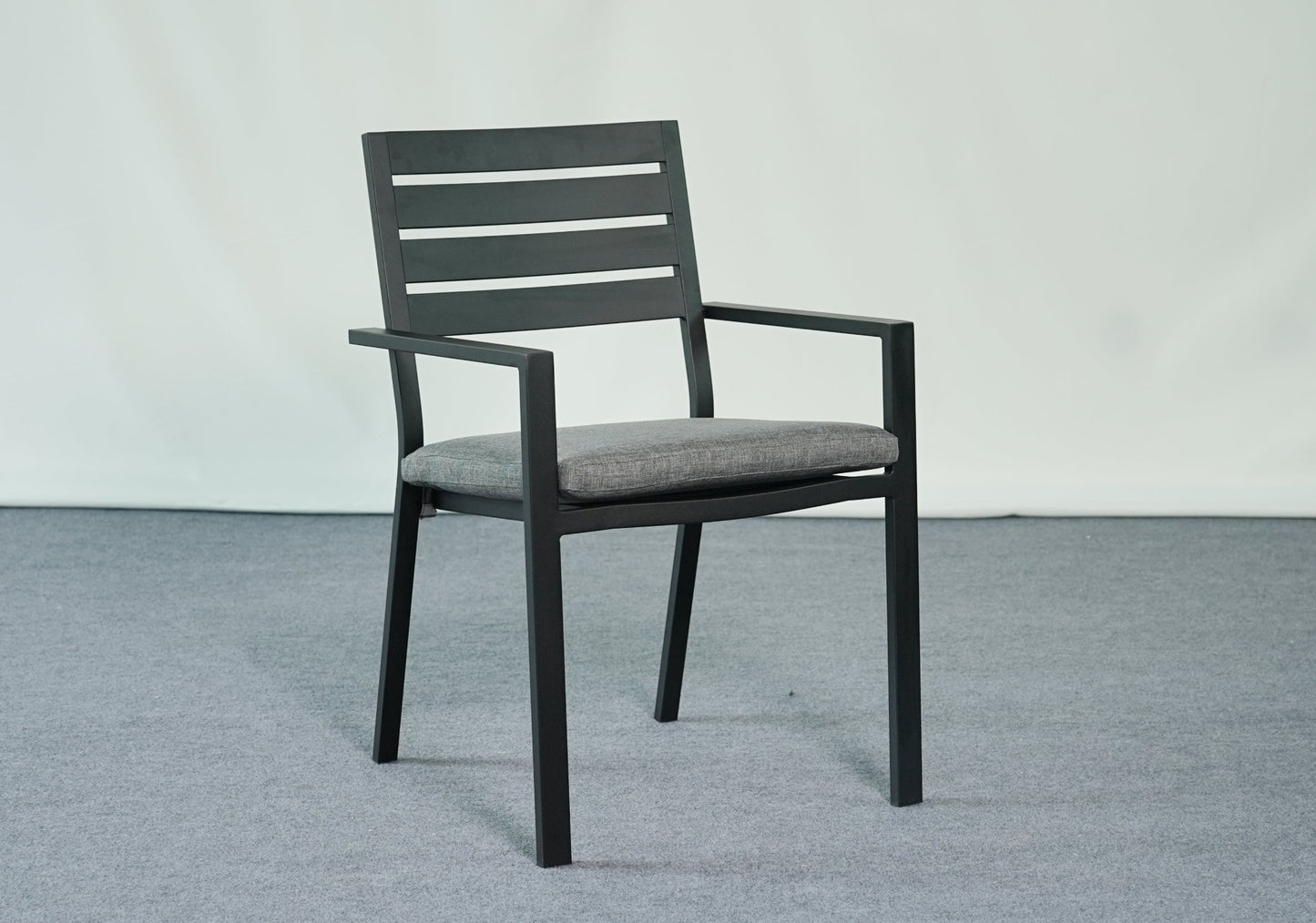 BBQ MAN ALI DINING CHAIR