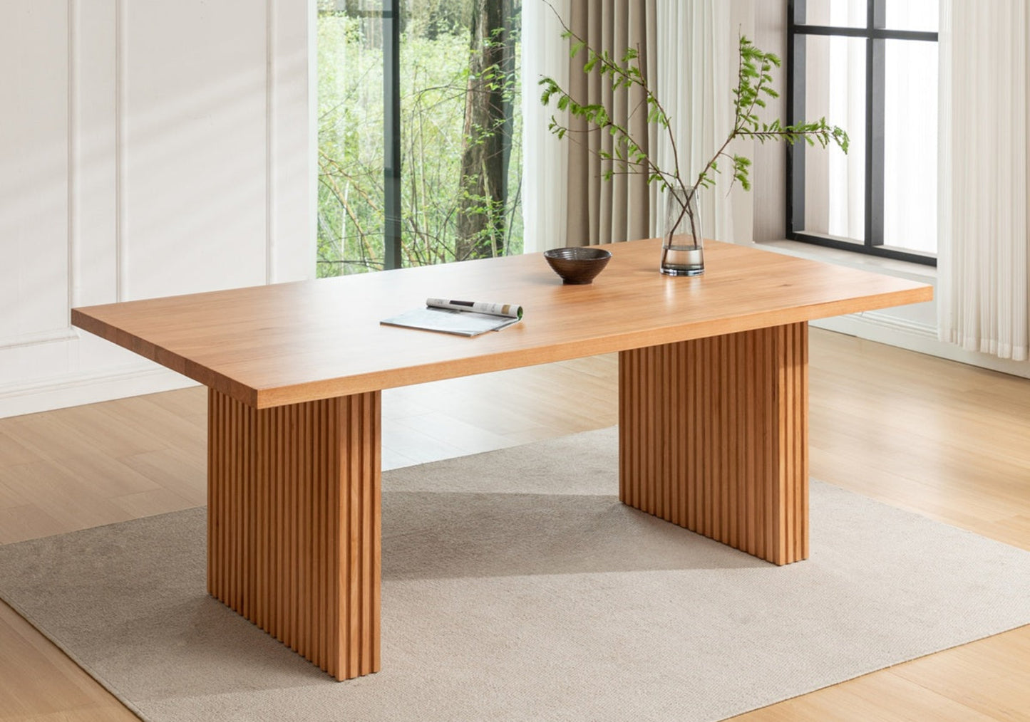 SOFIA DINING TABLE 1800